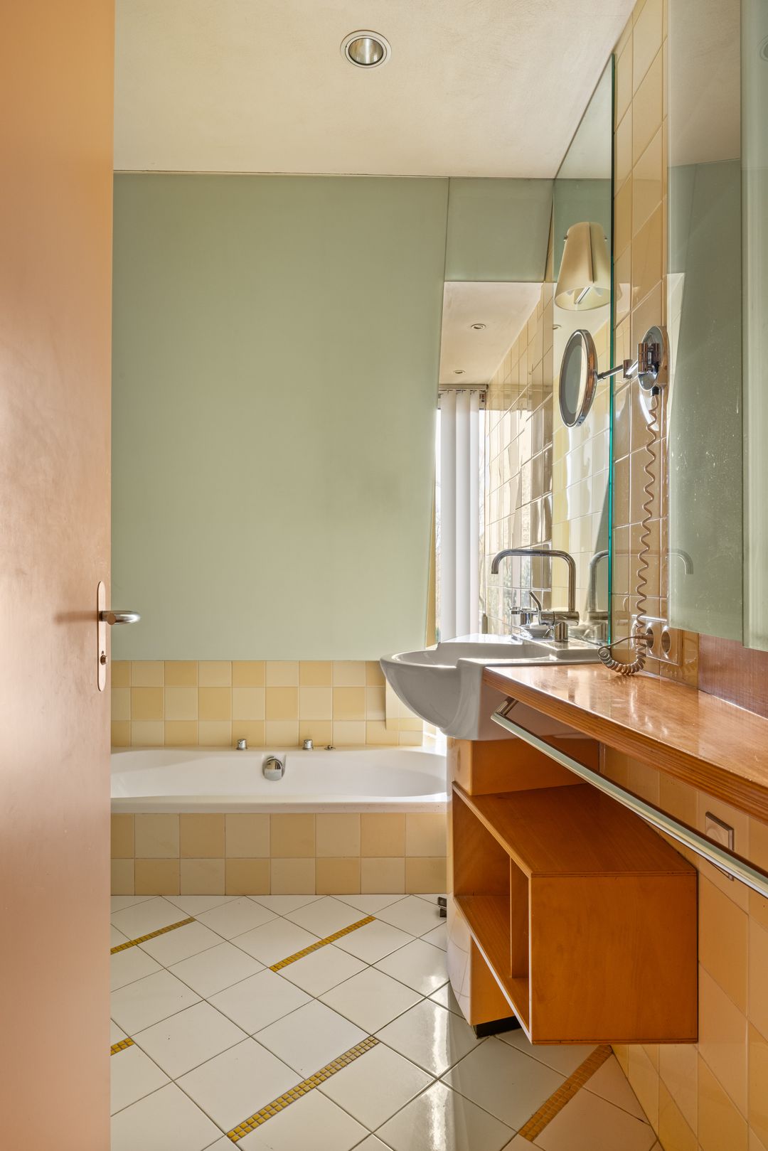 Foto 46 van Zuideinde 389