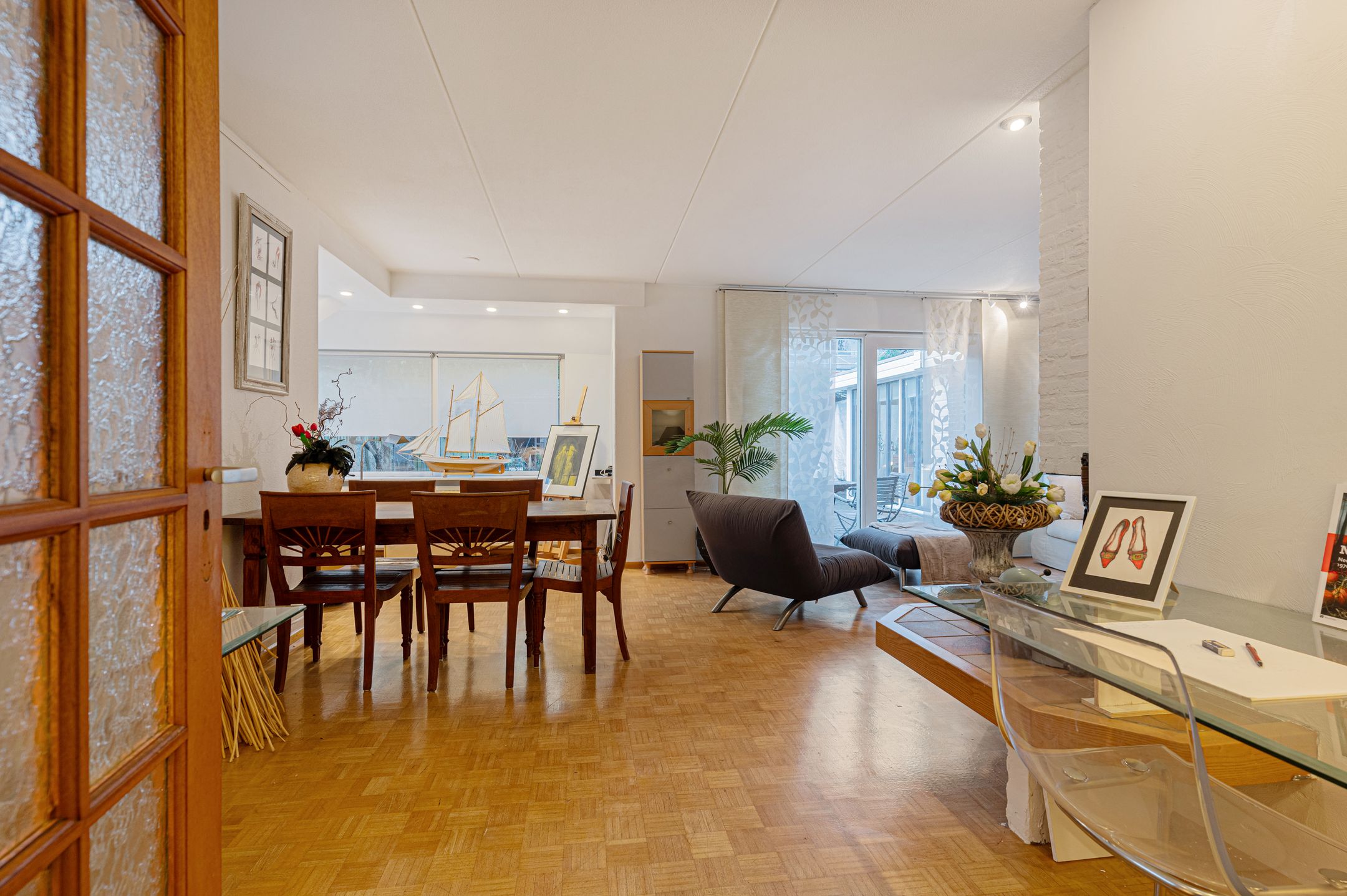 Photo 12 of Nassaustraat 56