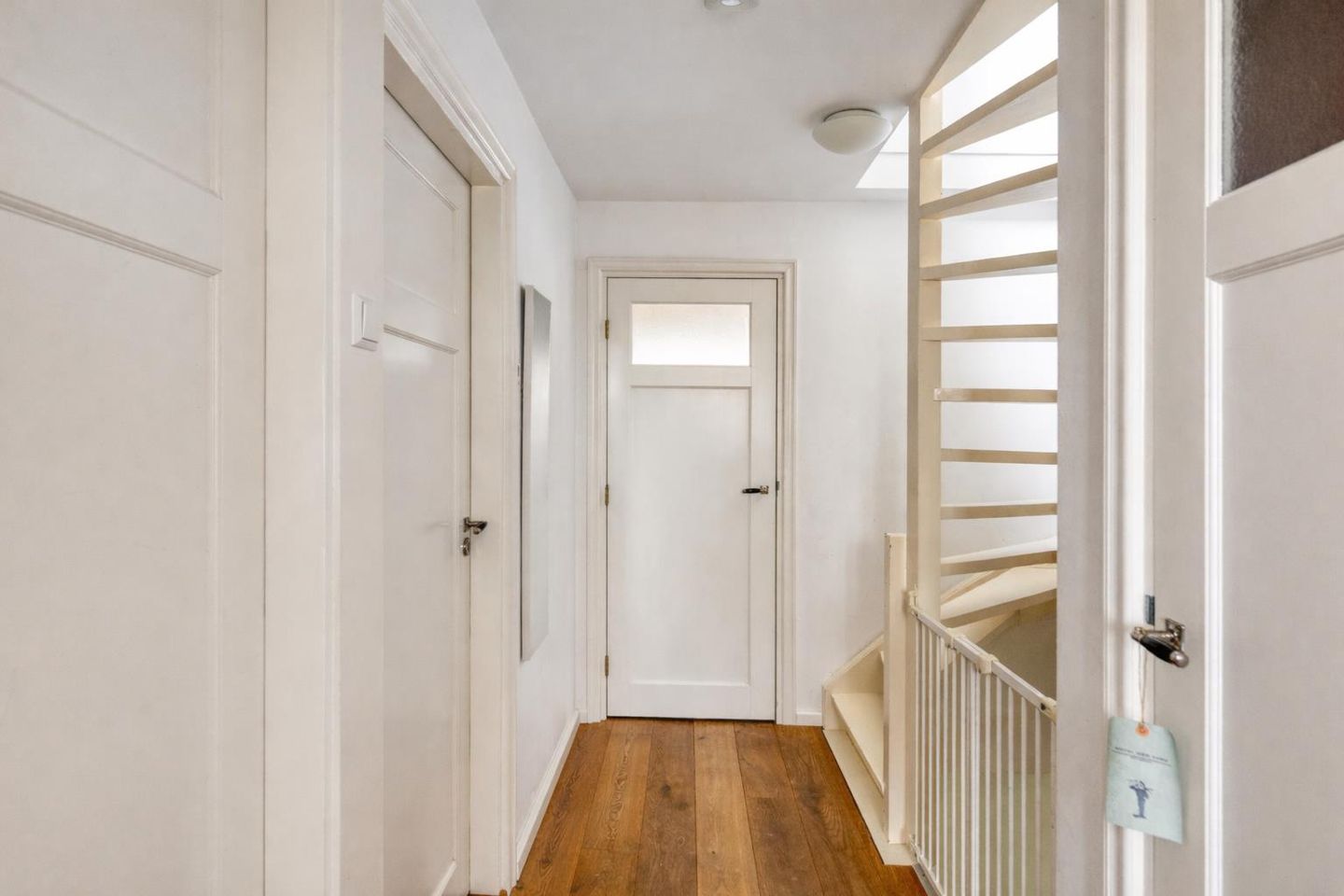 Foto 14 van van der Veurweg 16