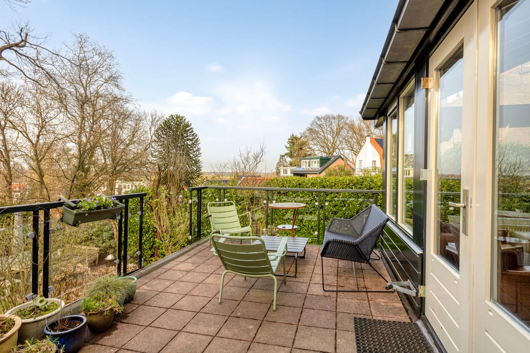 Foto 28 van van der Veurweg 16