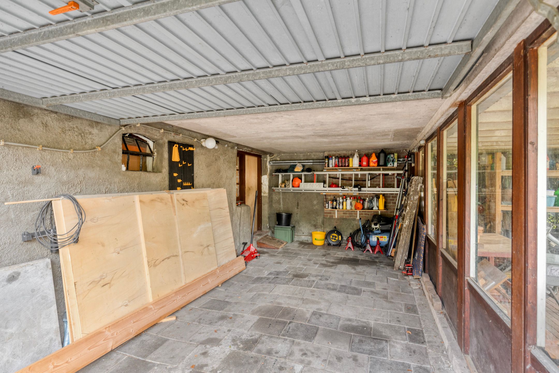 Foto 27 van van der Veurweg 16