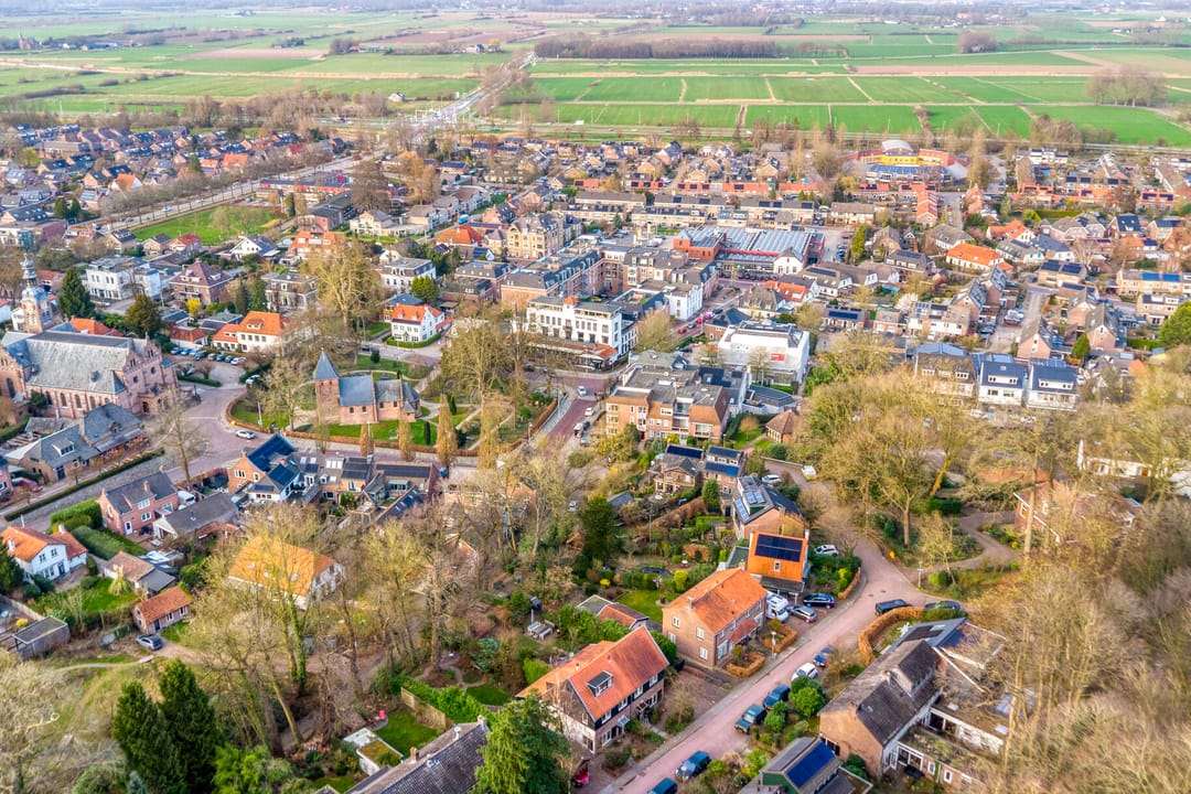 Foto 37 van van der Veurweg 16