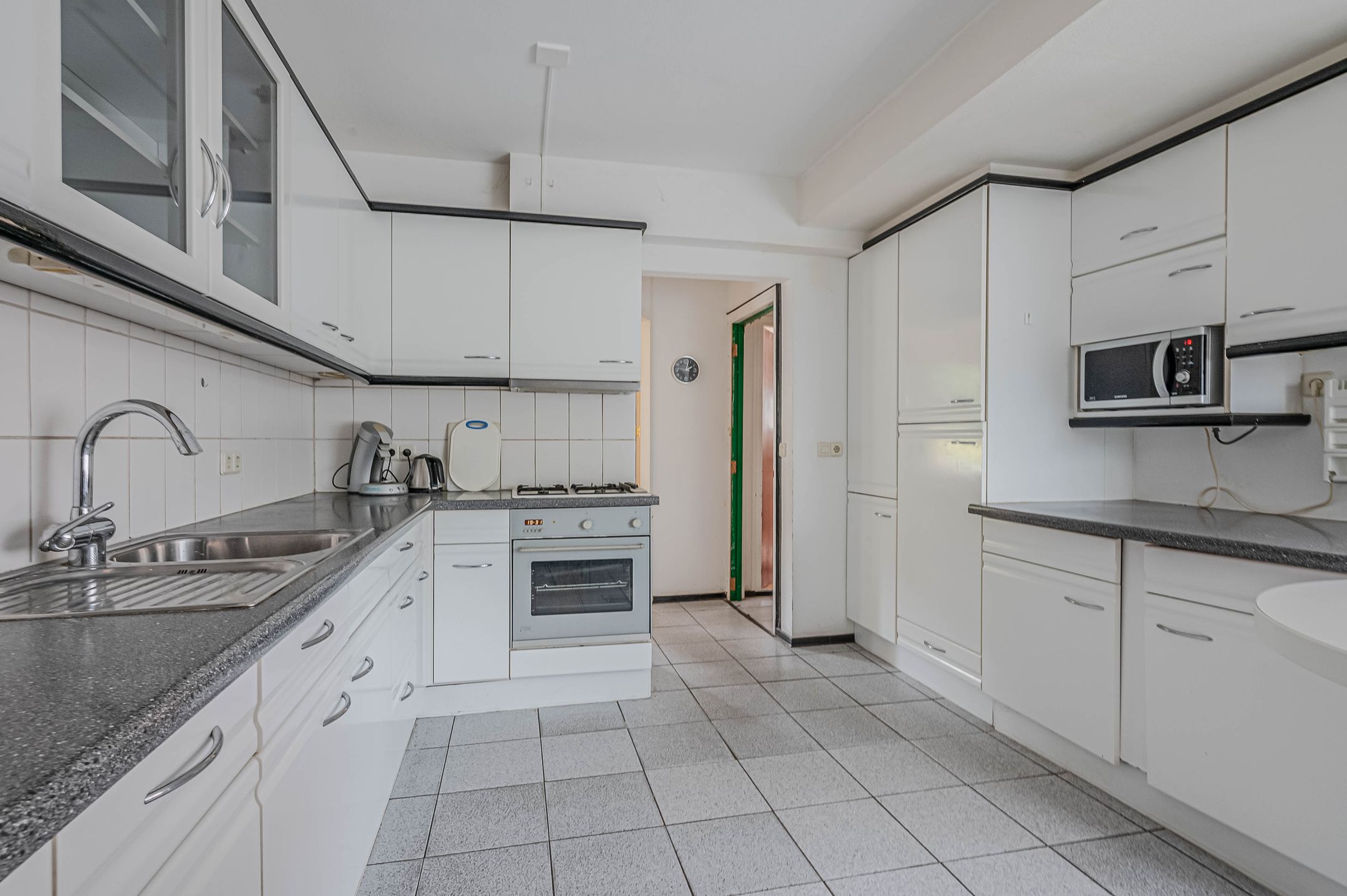 Photo 24 of Nassaustraat 56