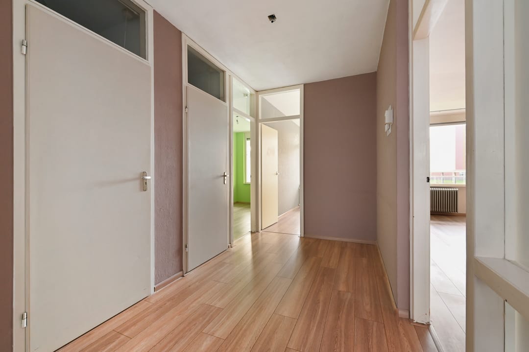 Spacious 4-Room Apartment with Sunny Balcony in Zoetermeer — 23