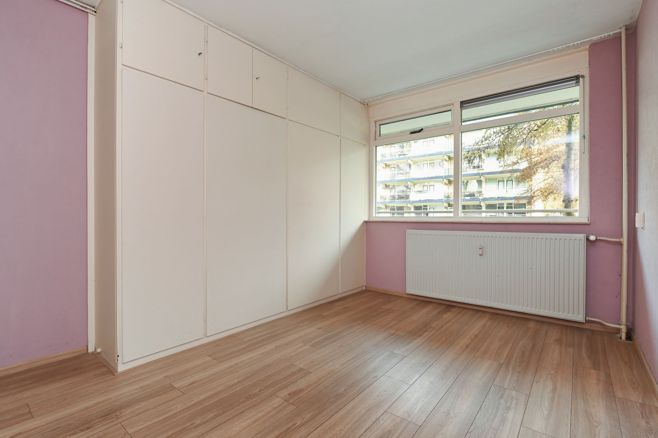 Spacious 4-Room Apartment with Sunny Balcony in Zoetermeer — 29
