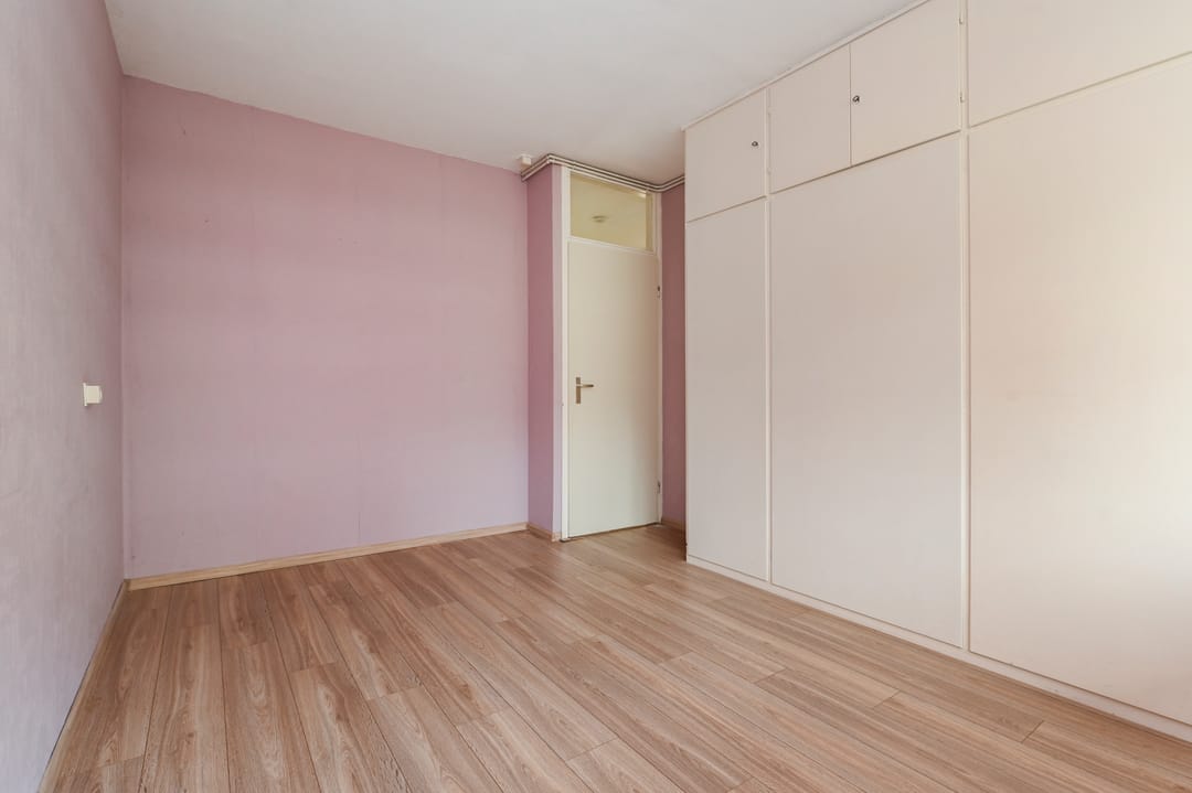 Spacious 4-Room Apartment with Sunny Balcony in Zoetermeer — 30