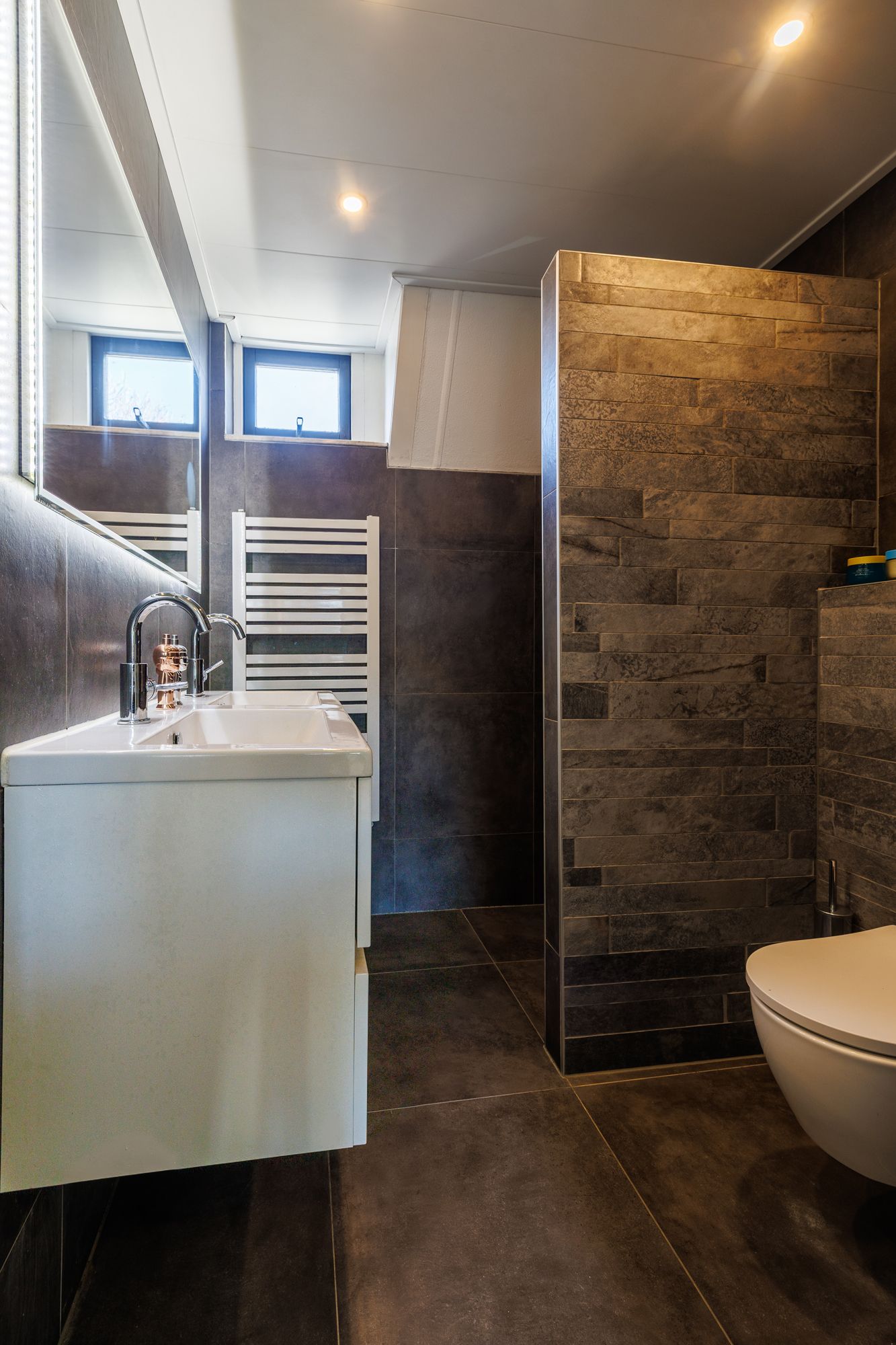 Foto 18 van Ganzerik 47