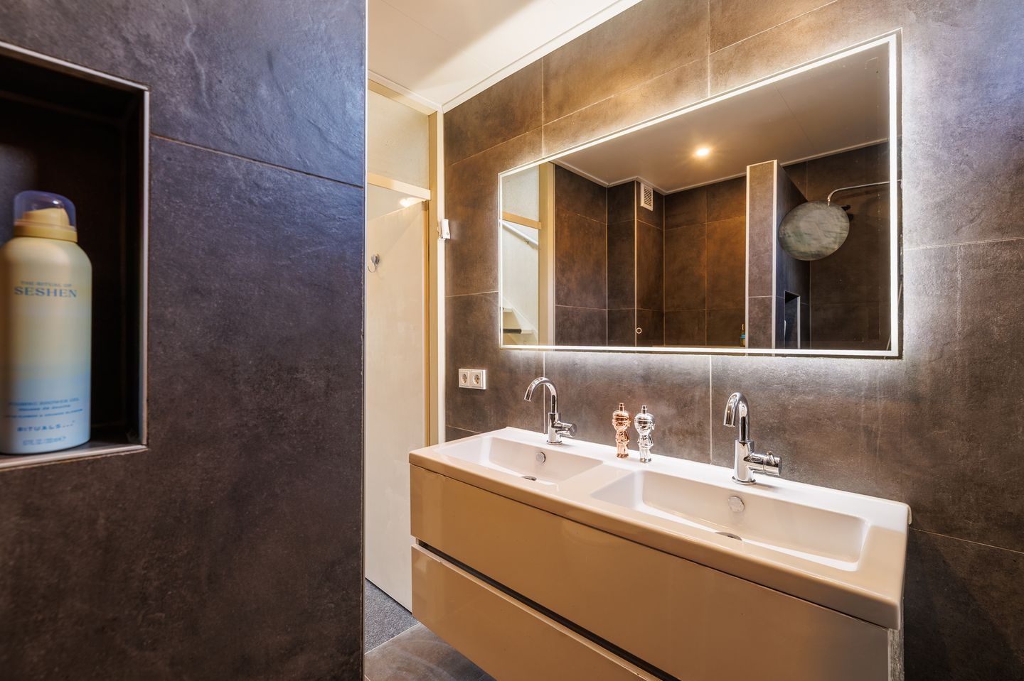 Foto 20 van Ganzerik 47