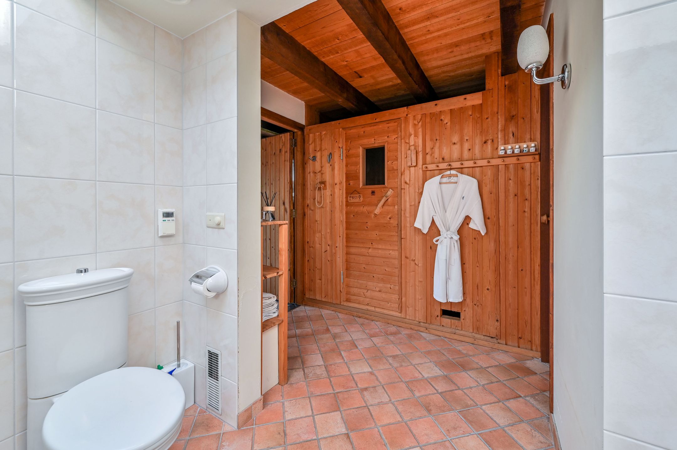 Exclusive villa at ornamental water with privacy and expansion opportunities — 18