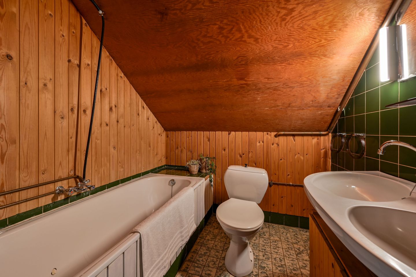 Exclusive villa at ornamental water with privacy and expansion opportunities — 35