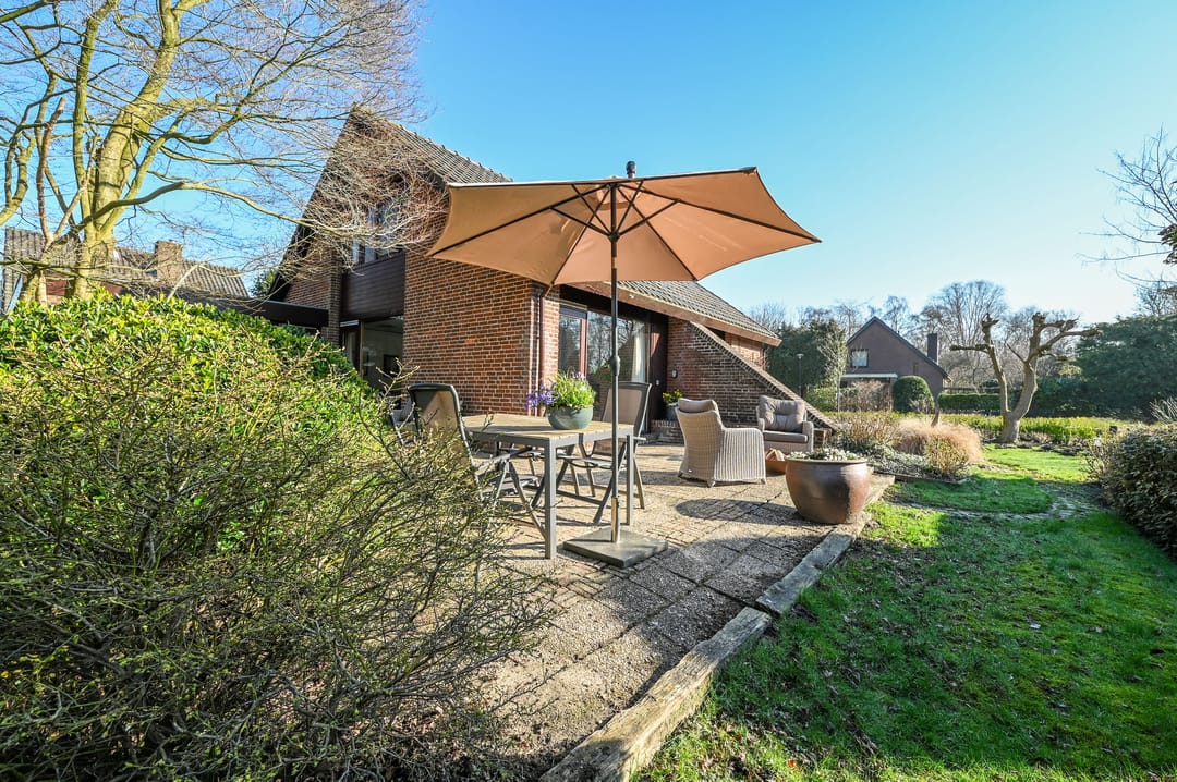 Exclusive villa at ornamental water with privacy and expansion opportunities — 41