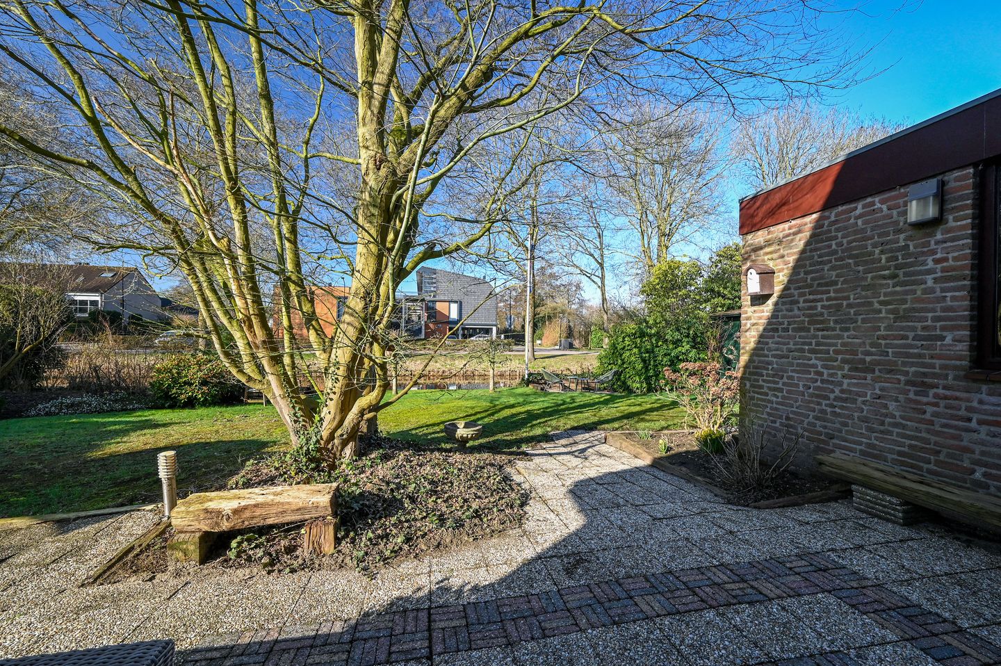 Exclusive villa at ornamental water with privacy and expansion opportunities — 44