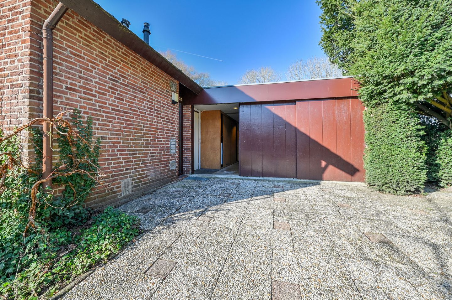 Exclusive villa at ornamental water with privacy and expansion opportunities — 49