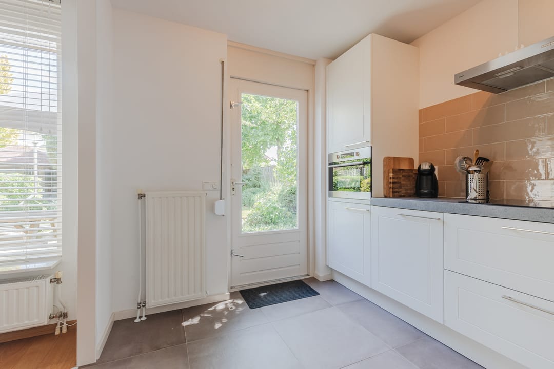 Move-in ready family home with garage and solar panels in Bergen op Zoom — 12