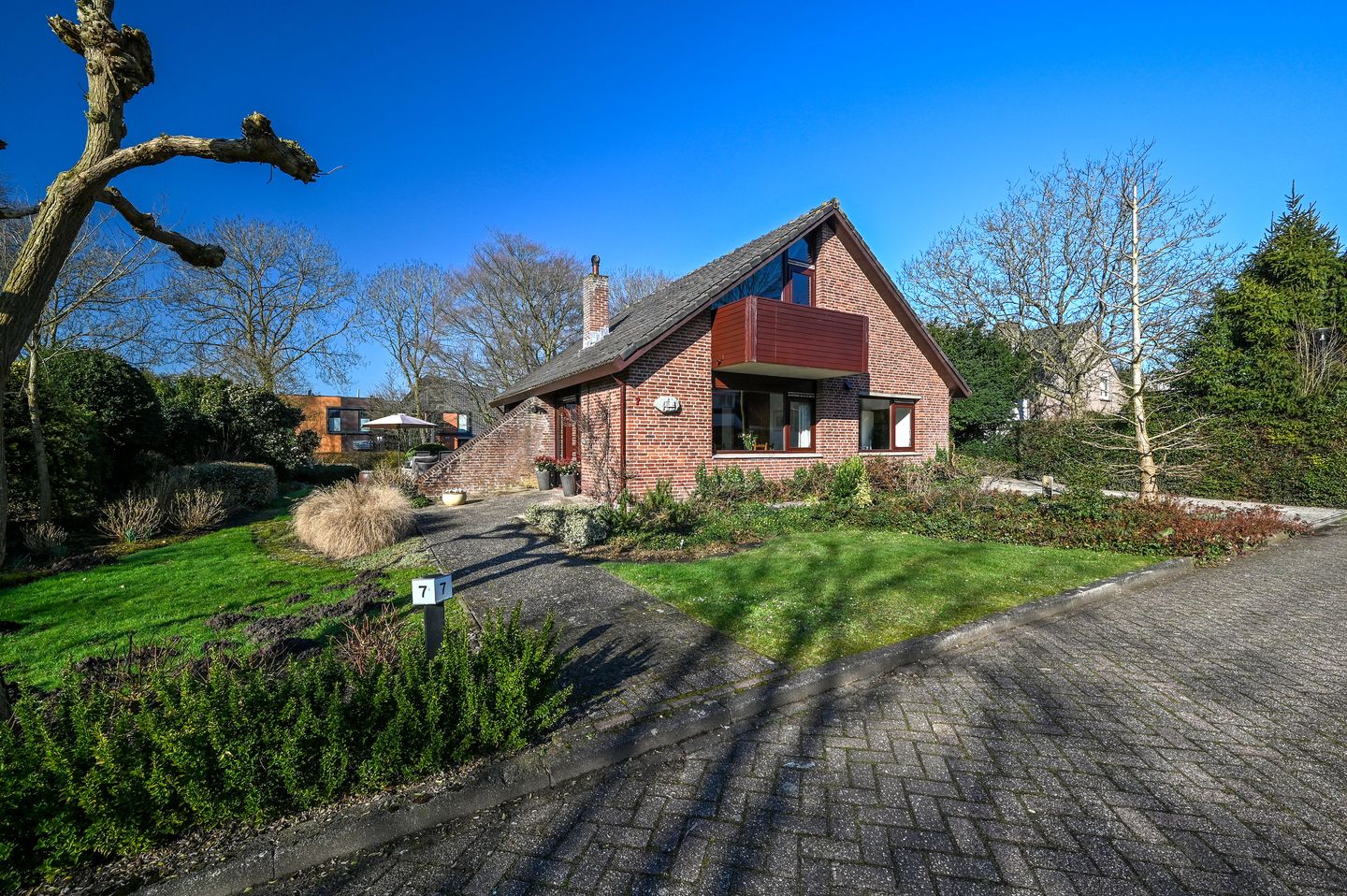 Exclusive villa at ornamental water with privacy and expansion opportunities — 50