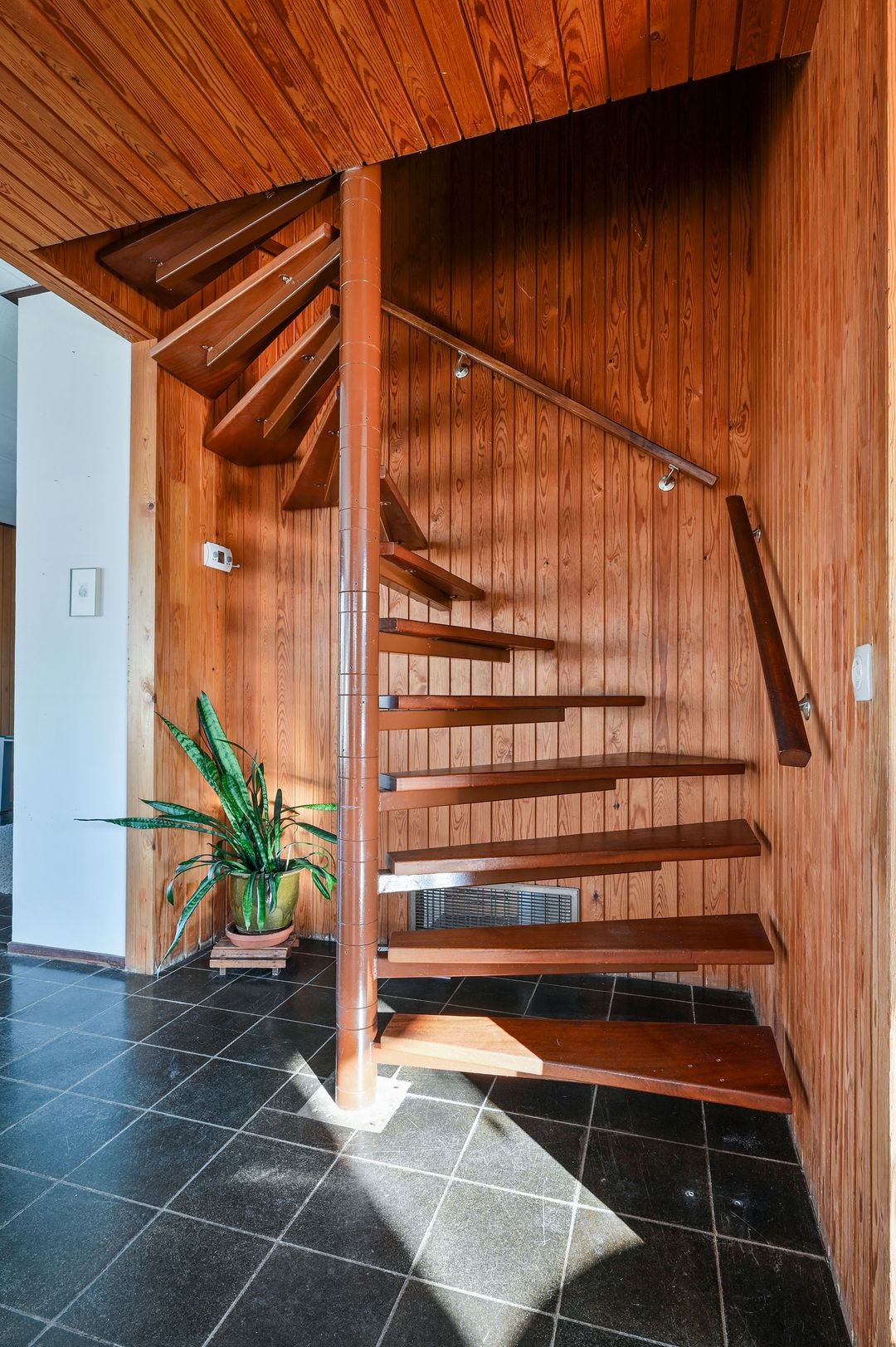 Exclusive villa at ornamental water with privacy and expansion opportunities — 52