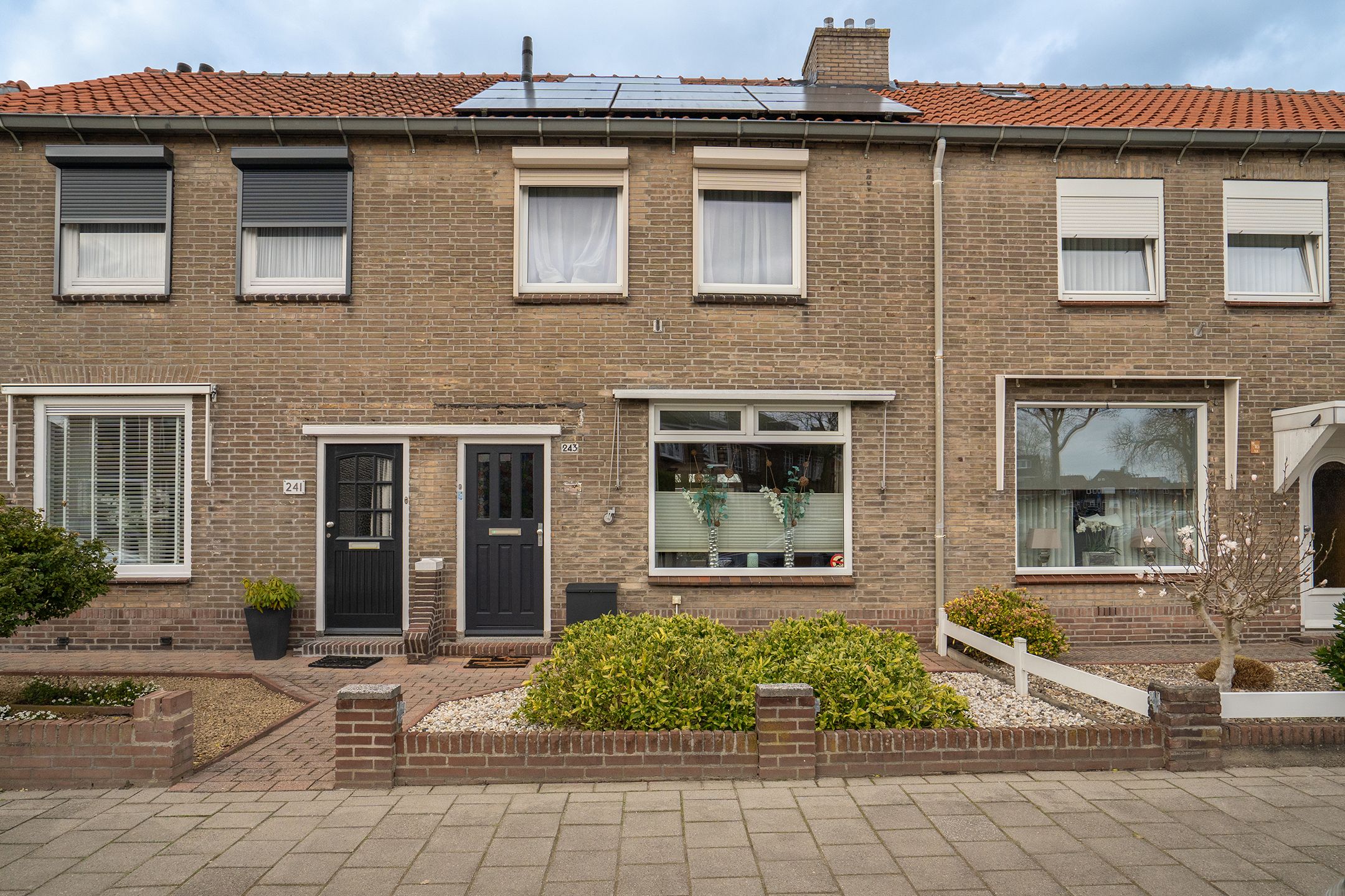 Roomweg 243 