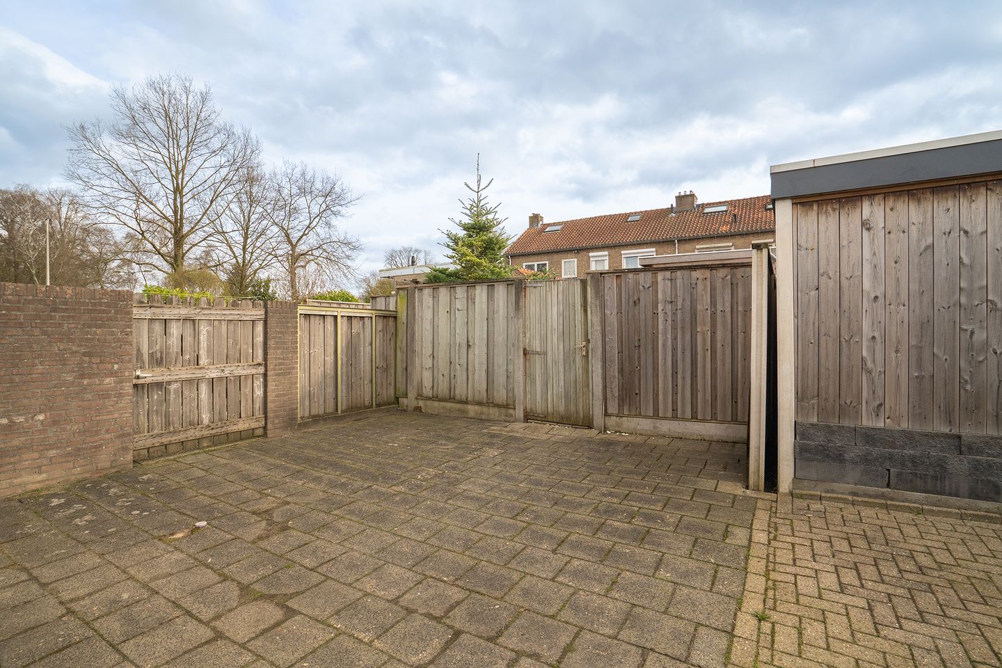 Photo 25 of Roomweg 243