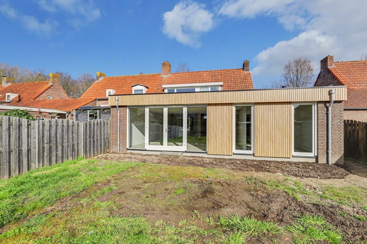 Photo 2 of Raadhuisstraat 55