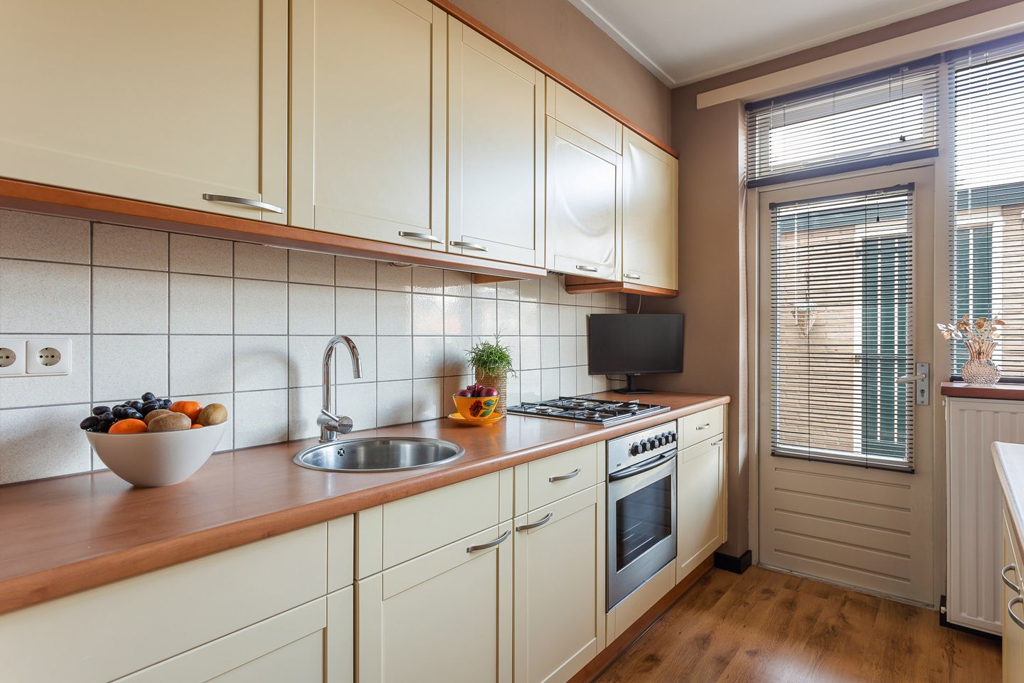 Foto 10 van Plutostraat 23