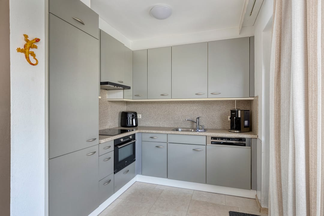 Photo 11 of Bovenhei 66