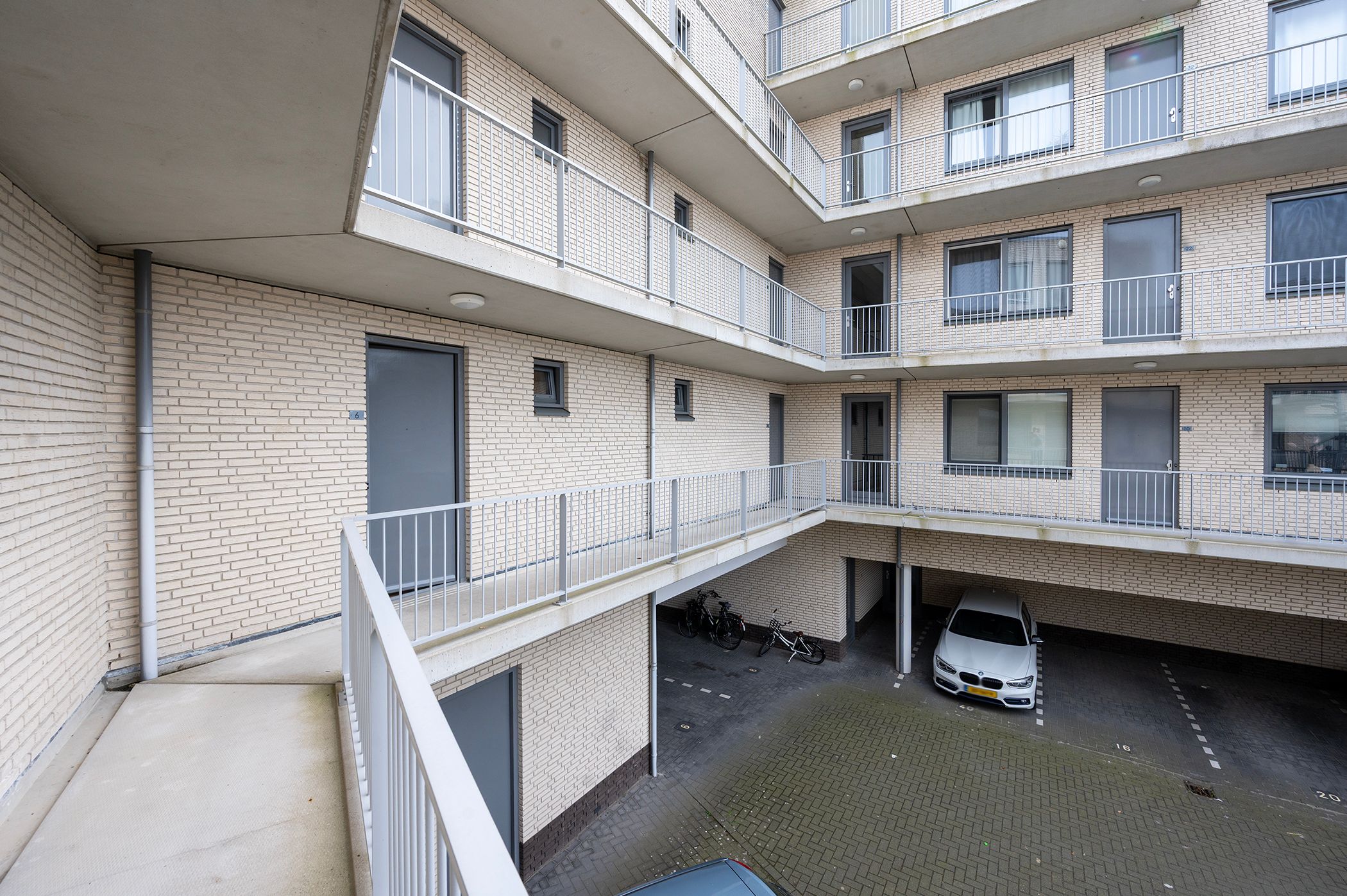 Foto 21 van Ierlandstraat 6