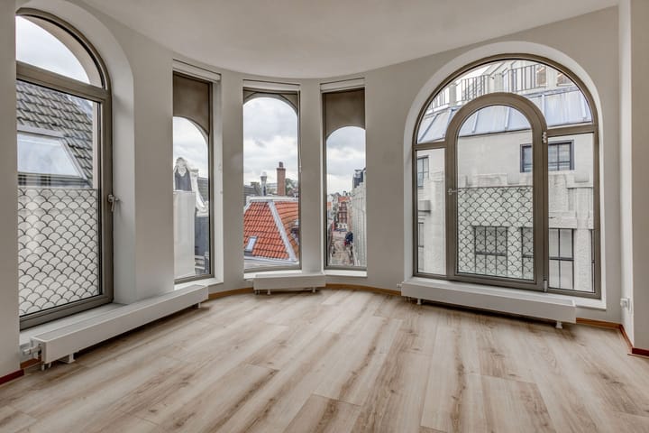 Photo 5 of Duifjessteeg 10