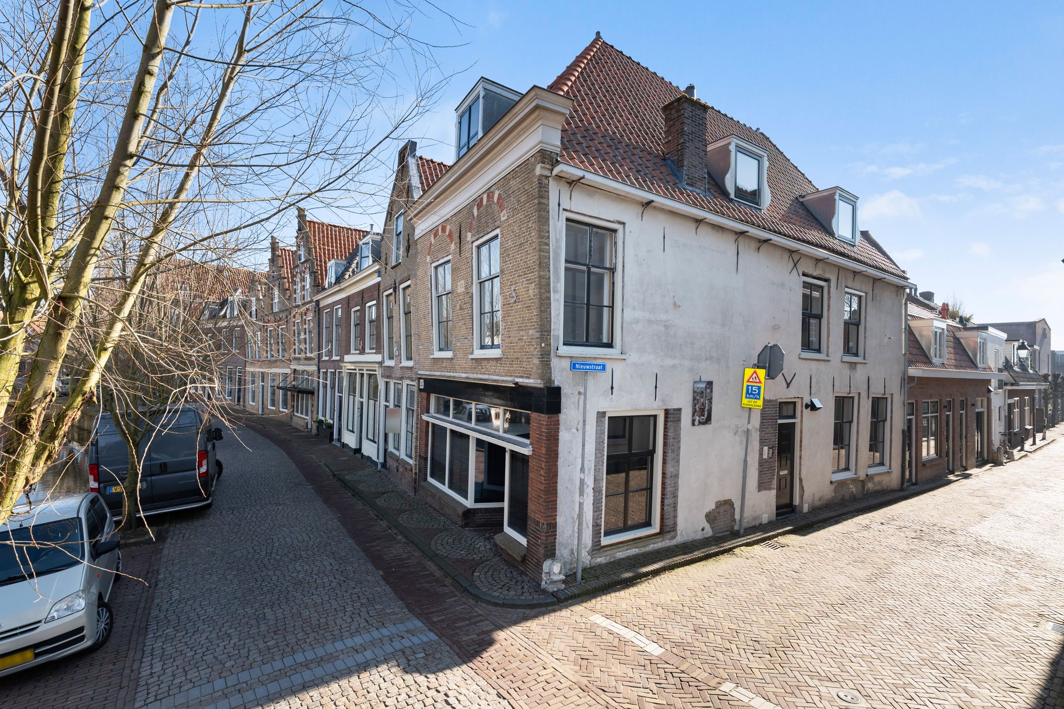 Buying a house in The Netherlands., Nieuwstraat 1-B