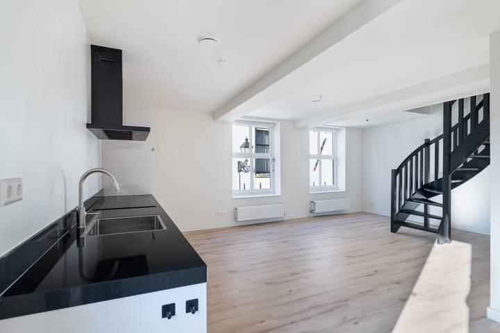 Photo 4 of Nieuwstraat 1-B