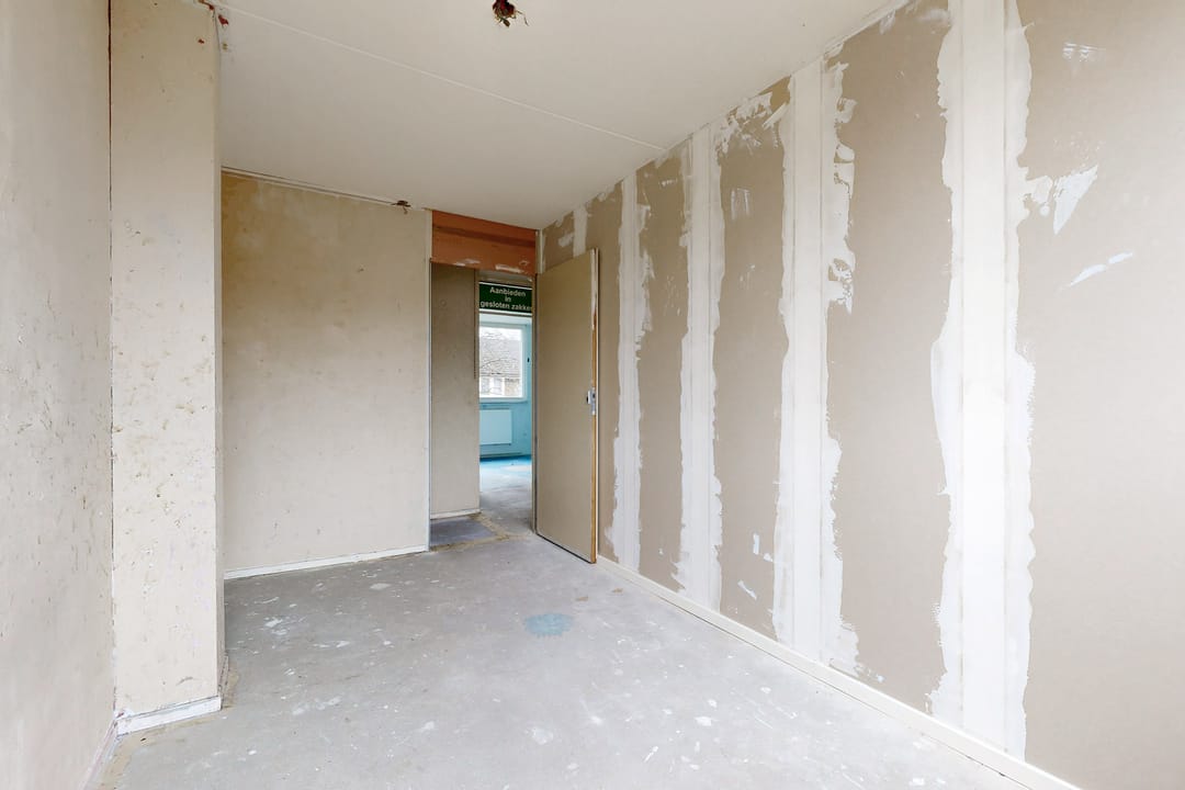 Spacious corner residence with ample natural light and three bedrooms in Zevenbergen — 28