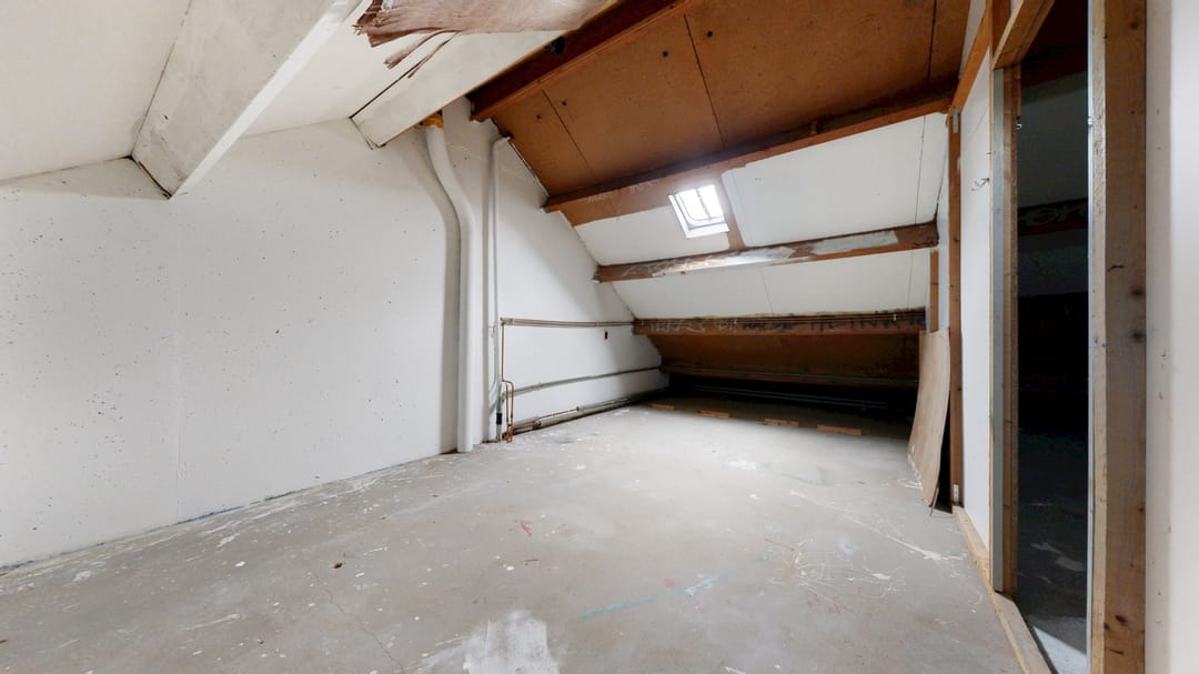 Spacious corner residence with ample natural light and three bedrooms in Zevenbergen — 39