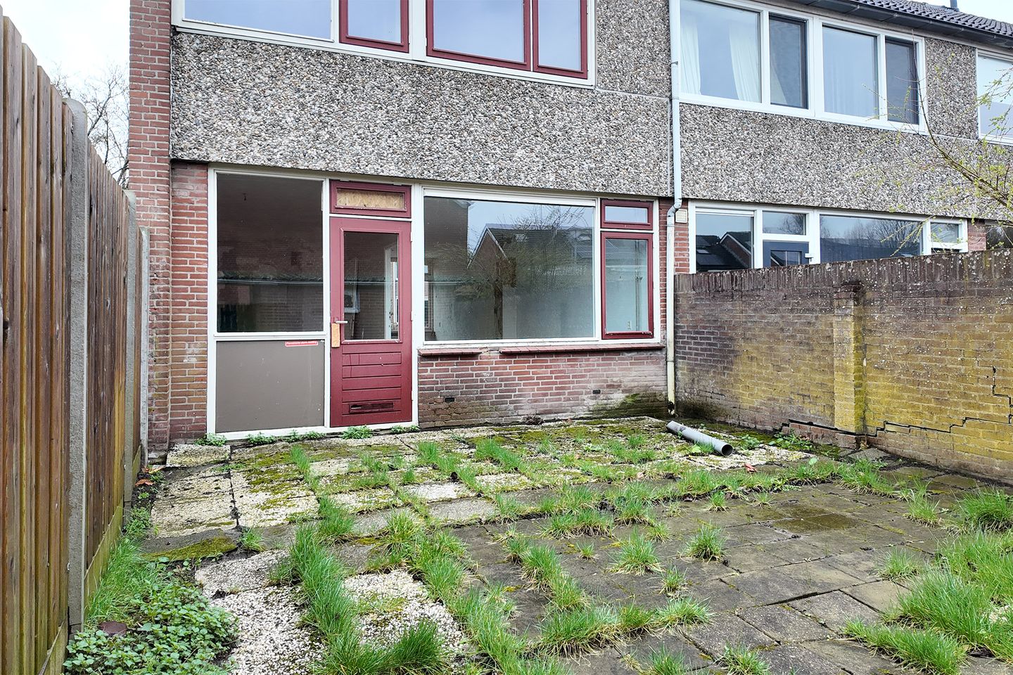 Spacious corner residence with ample natural light and three bedrooms in Zevenbergen — 45