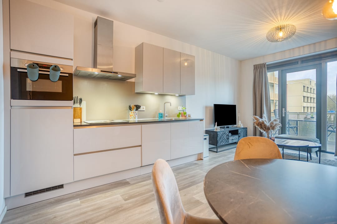 Photo 8 of Raadhuislaan 7-H