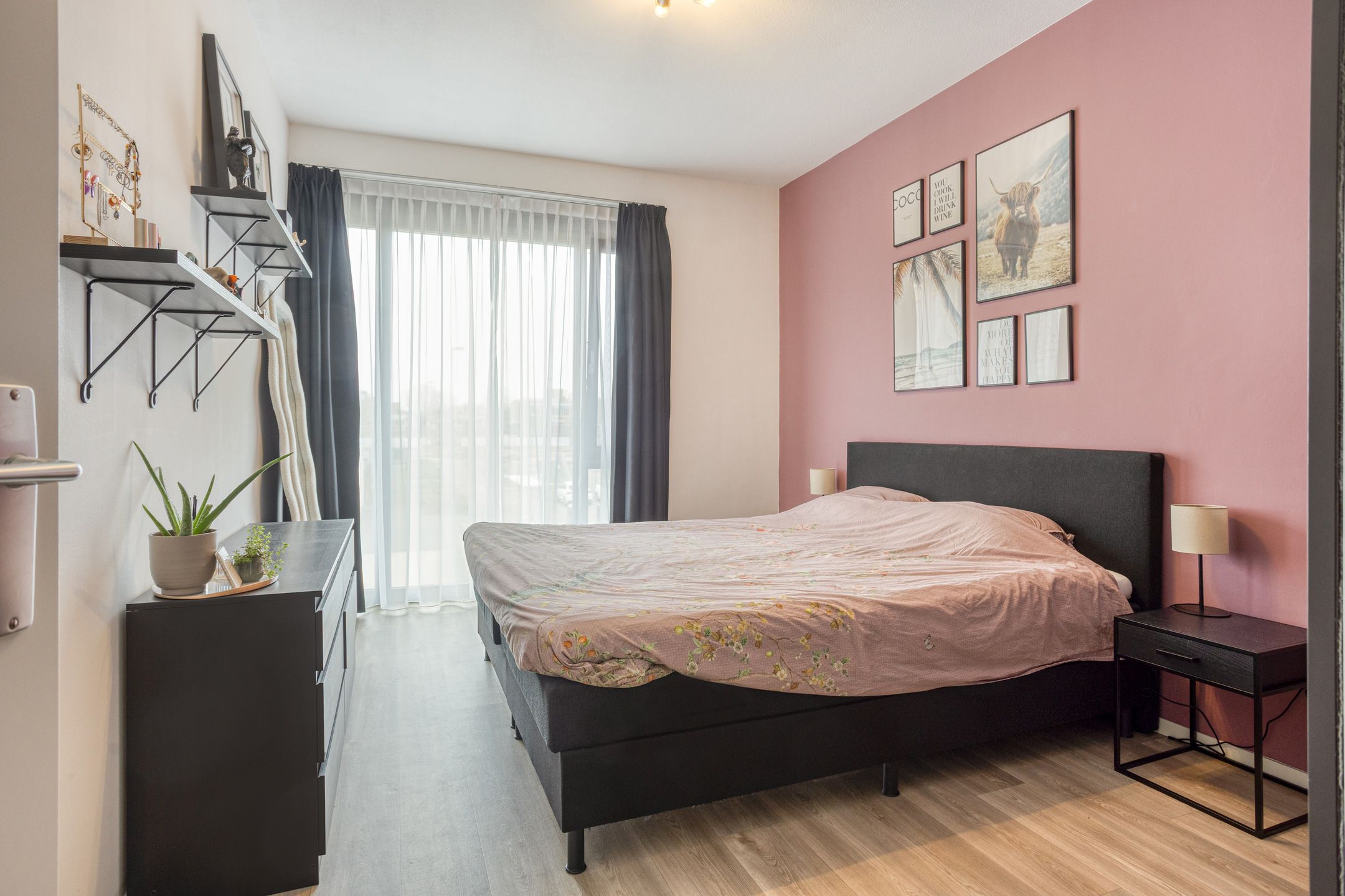 Photo 12 of Raadhuislaan 7-H