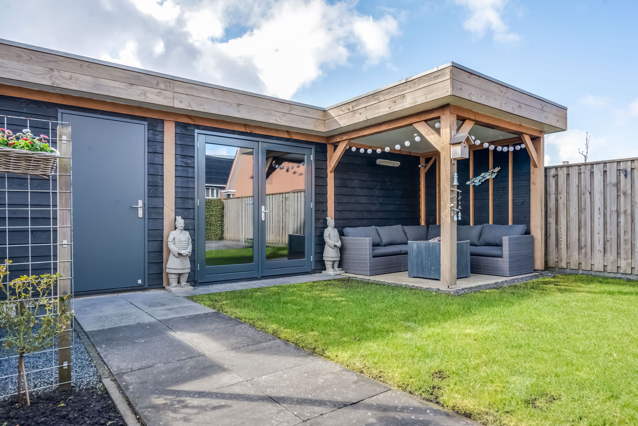 Foto 3 van Kastanjeleane 90