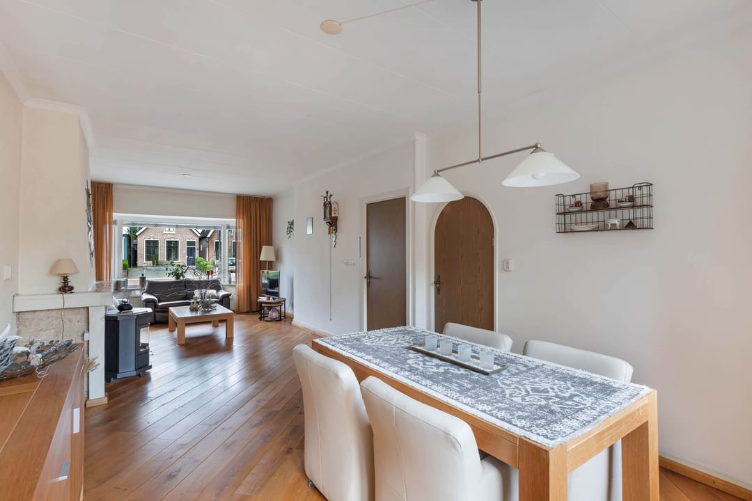 Foto 23 van Stationsweg 86