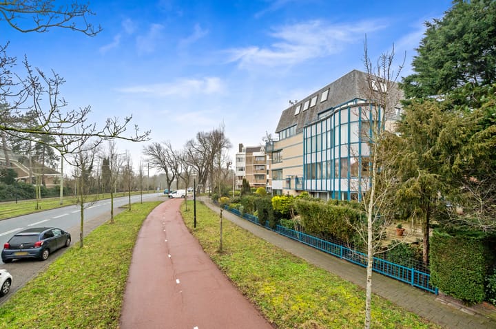 Photo 4 of Van Lennepweg 50