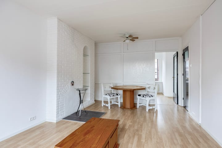 Photo 2 of Zestienhovensekade 377