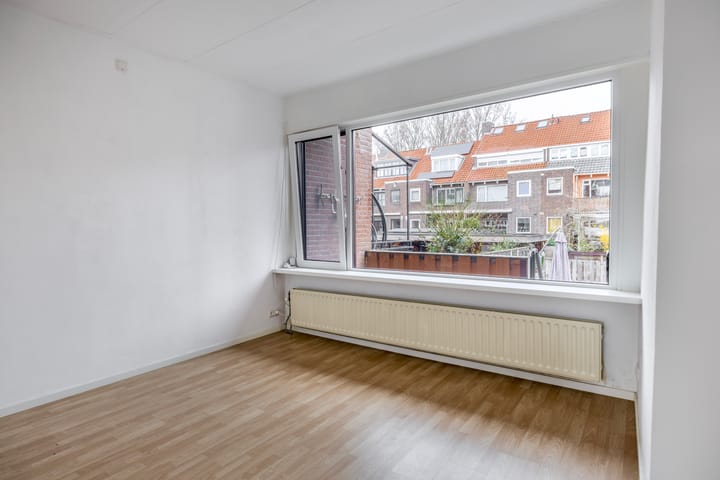 Photo 3 of Zestienhovensekade 377