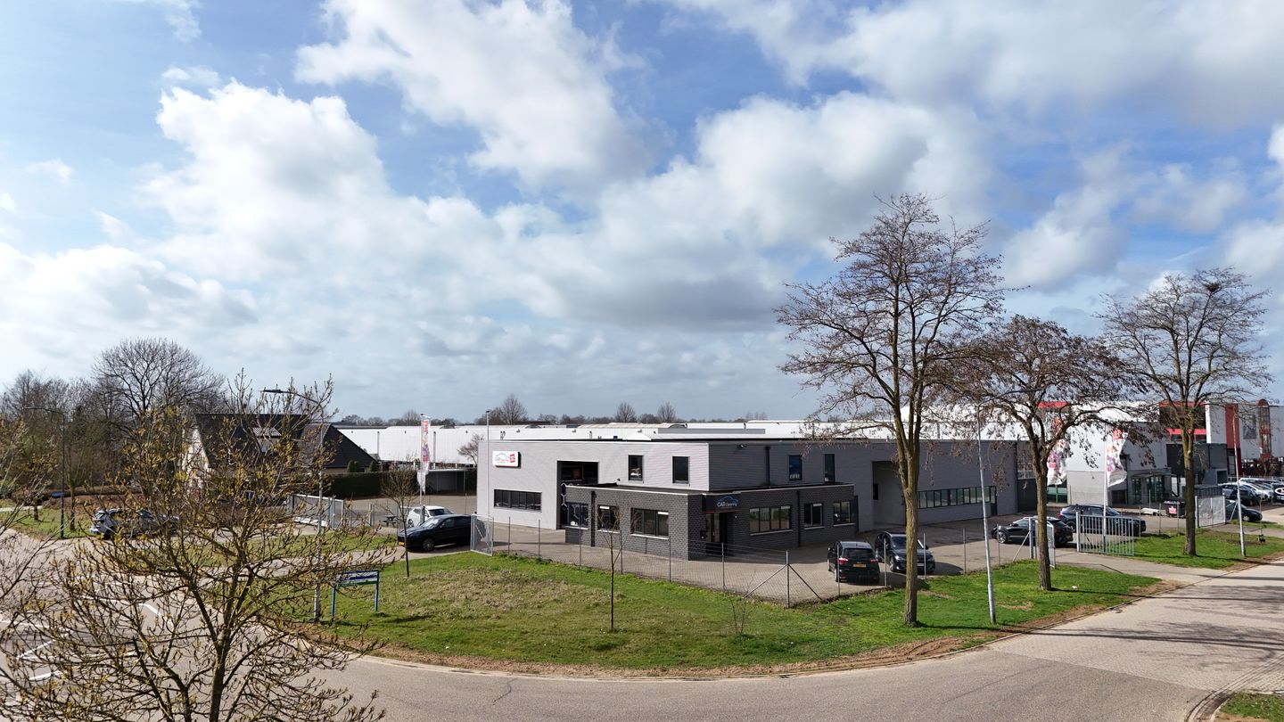 Bekijk foto 1 van Oerseweg 21