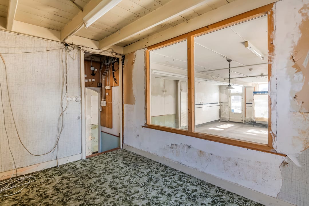 Detached Home with Character and Endless Possibilities in Maurik — 34