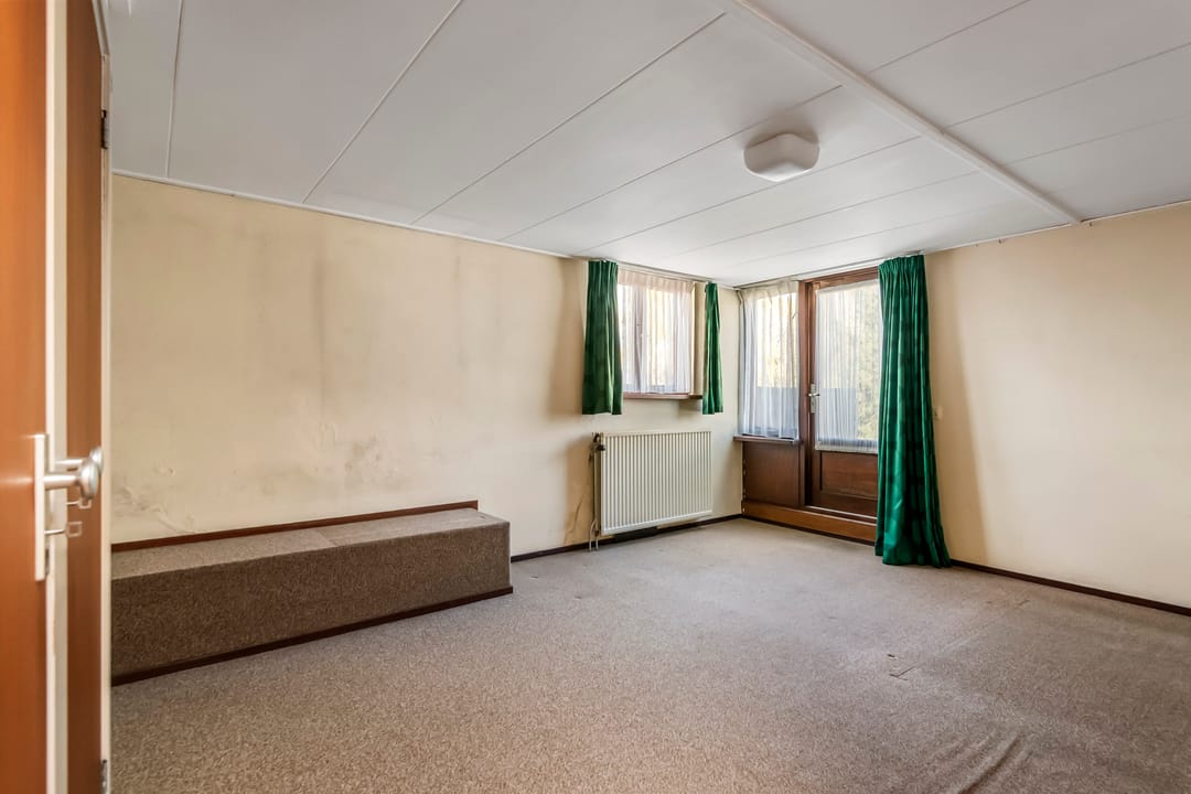 Detached Home with Character and Endless Possibilities in Maurik — 51