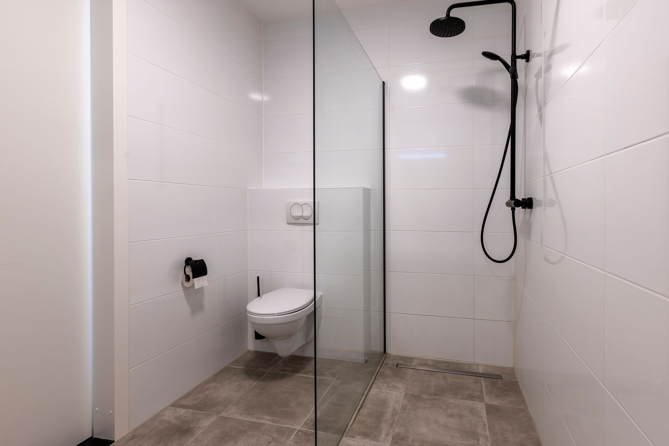 Photo 27 of Dam 1-B07