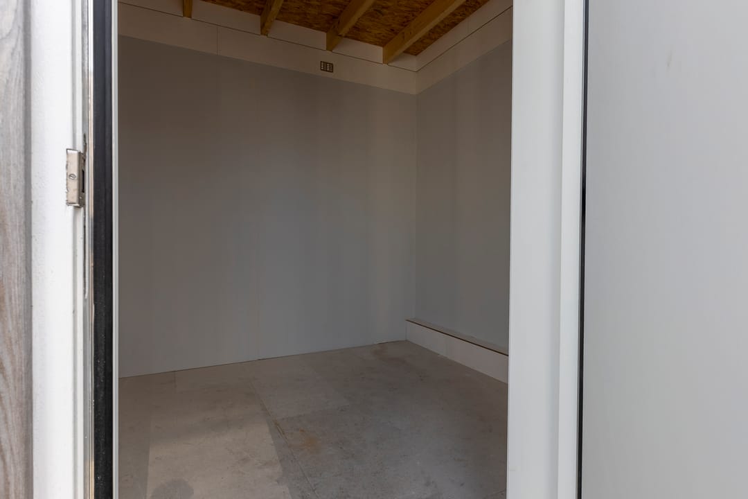 Photo 31 of Dam 1-B07