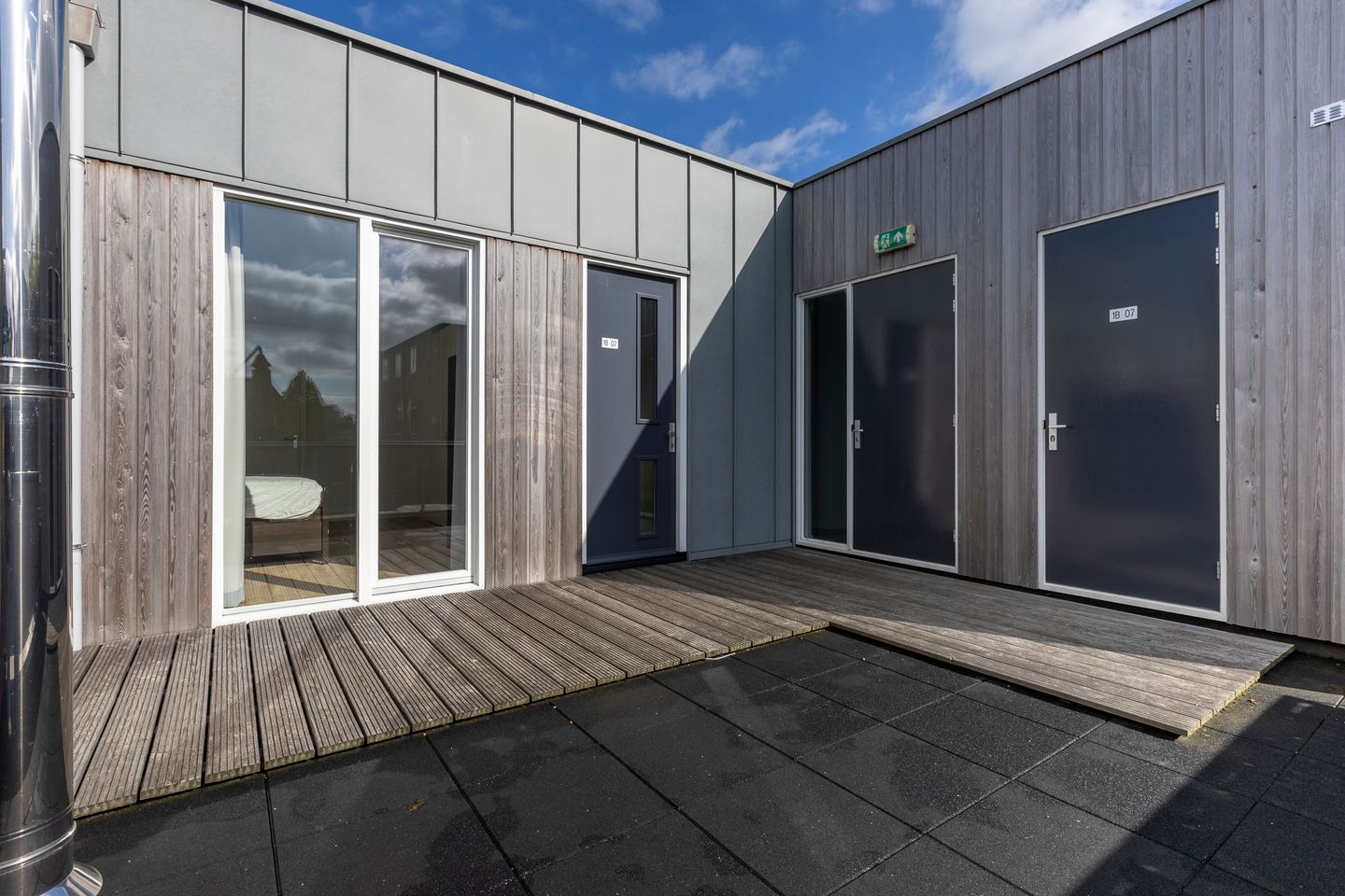 Photo 35 of Dam 1-B07