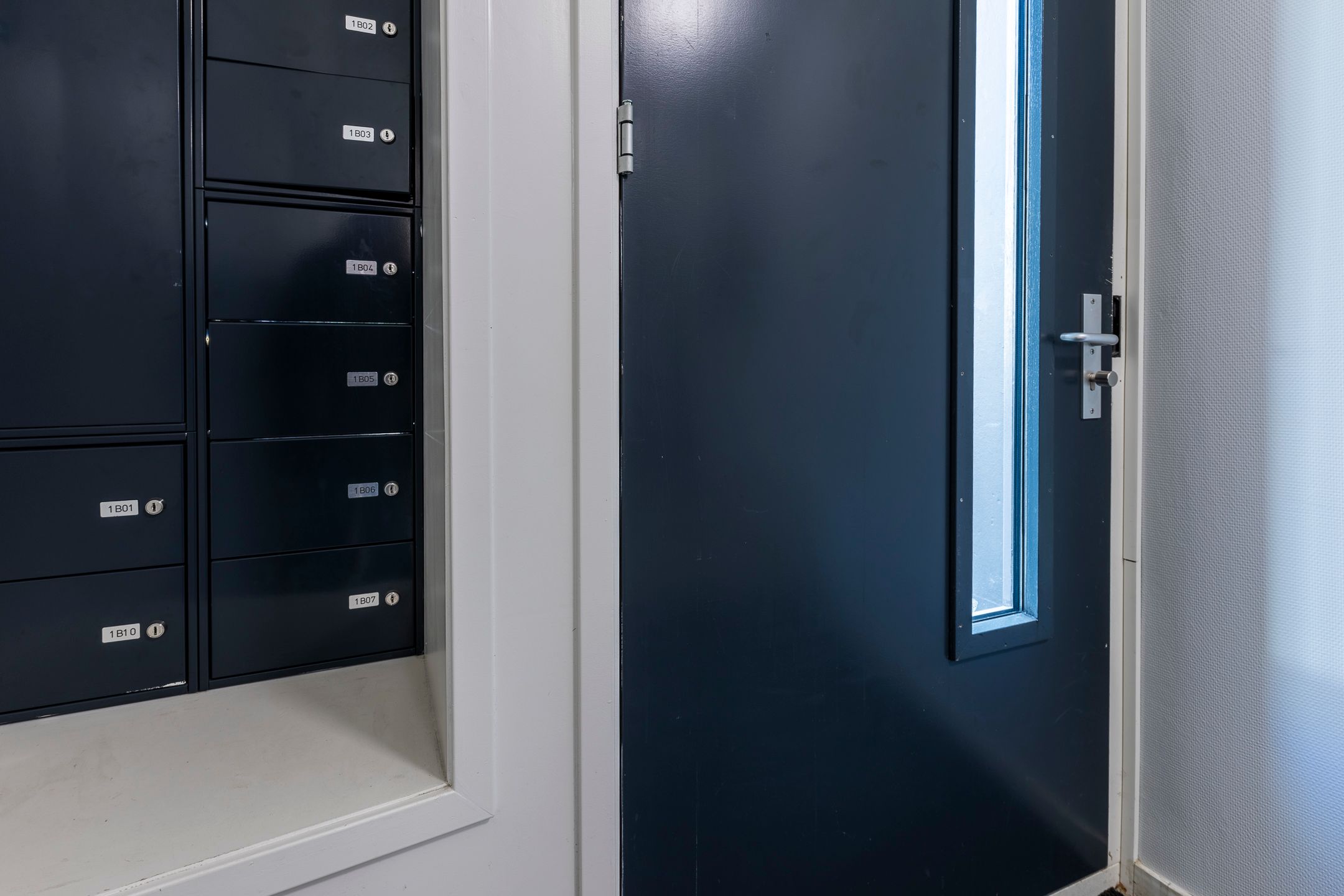 Photo 36 of Dam 1-B07