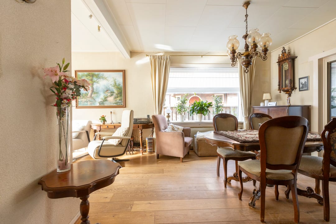 Photo 11 of Prins Bernhardlaan 18