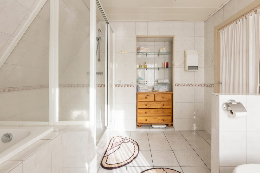 Photo 32 of Prins Bernhardlaan 18