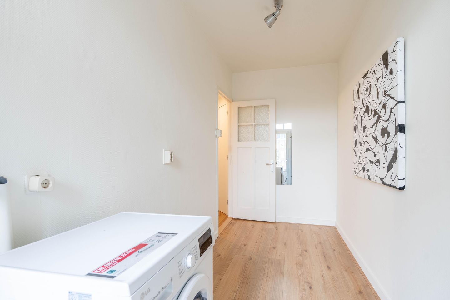 Charming and Bright 2-Bedroom Apartment with Sunny South-Facing Balcony in Oud-West — 19