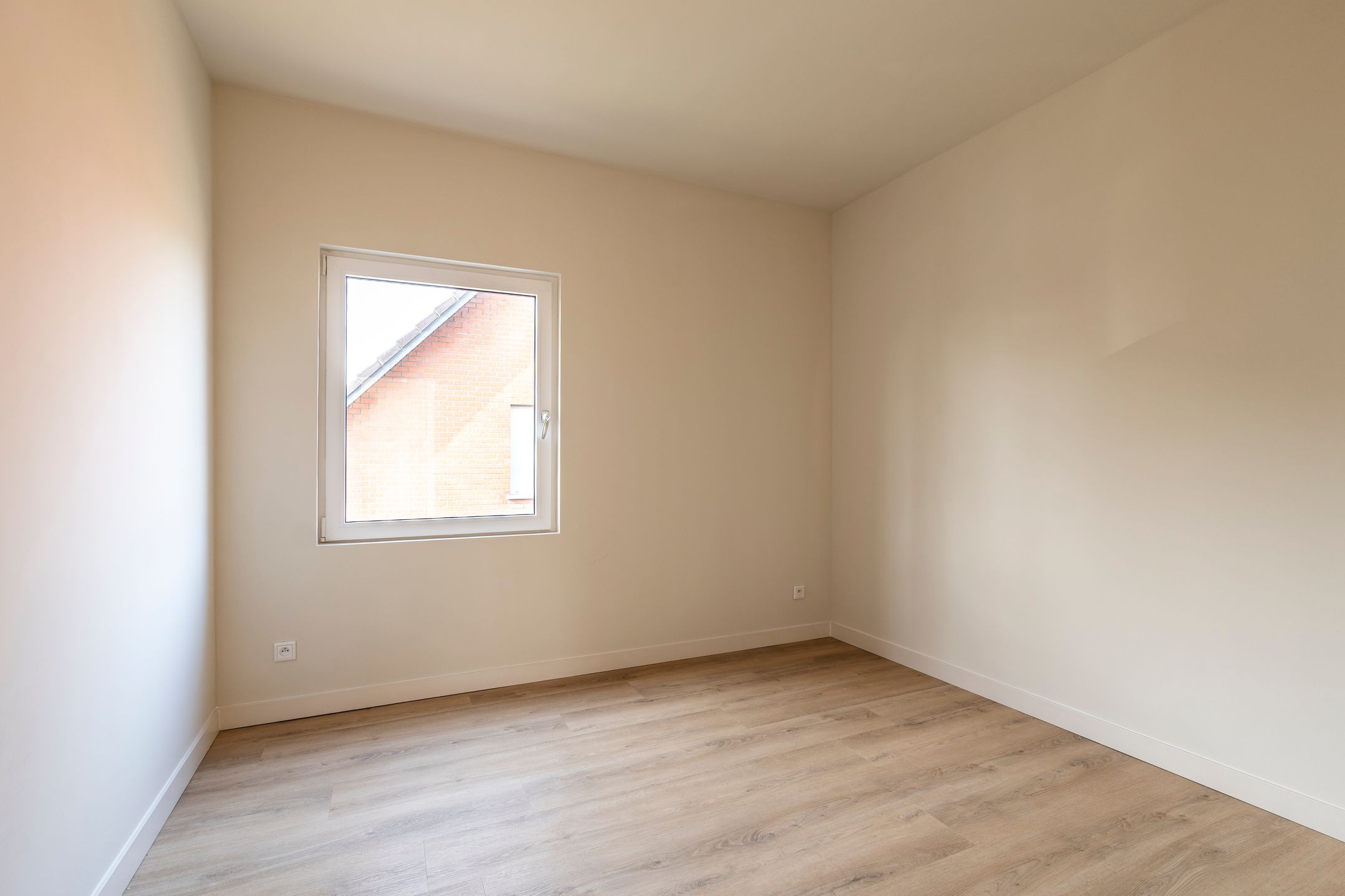 Spacious and Renovated Family Bungalow with 6 Bedrooms in Meerle — 36